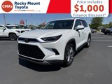 New 2025 Toyota Grand Highlander FWD image 3