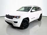 Used 2020 Jeep Grand Cherokee Altitude image 3