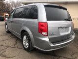 Used 2020 Dodge Grand Caravan SXT image 3