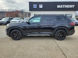 New 2025 Volkswagen Atlas Peak Edition SE image 2
