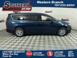 Certified 2023 Chrysler Pacifica Touring-L image 1