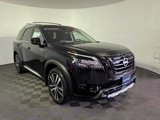 New 2025 Nissan Pathfinder Platinum w/ Black Appearance Package image 2