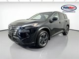 Used 2024 Nissan Rogue SV w/ SV Premium Package image 5