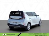 Used 2024 Kia Soul LX image 4
