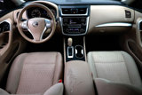 Used 2017 Nissan Altima 2.5 SV image 2