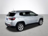 Used 2025 Jeep Compass Latitude image 6