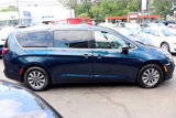 Used 2024 Chrysler Pacifica Limited image 6