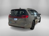 New 2025 Chrysler Pacifica Premium image 4