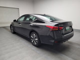 Used 2022 Nissan Altima 2.5 SV image 5