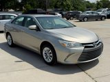 Used 2017 Toyota Camry LE image 4