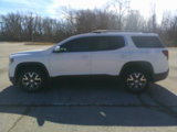 Used 2023 GMC Acadia SLT image 2
