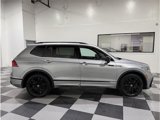 Used 2022 Volkswagen Tiguan SE R-Line image 3