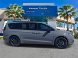 New 2025 Chrysler Pacifica Limited image 4