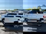Used 2022 GMC Yukon XL SLT w/ SLT Premium Package image 4