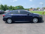 Used 2023 Toyota Corolla SE image 3