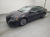 Used 2023 Nissan Altima 2.5 SV image 2