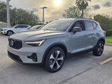 New 2026 Volvo XC40 B5 Plus image 3