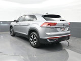 Used 2021 Volkswagen Atlas Cross Sport SE image 3