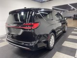 New 2025 Chrysler Pacifica Select image 4