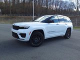 New 2025 Jeep Grand Cherokee Summit image 2
