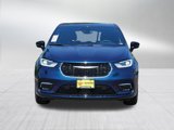 New 2025 Chrysler Pacifica Select image 2