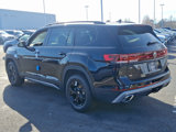 New 2025 Volkswagen Atlas Peak Edition SE image 3
