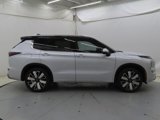 New 2025 Mitsubishi Outlander SEL image 2