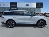 Used 2023 Lincoln Aviator Reserve w/ Equipment Group 201A image 2