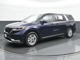 Used 2024 Kia Carnival LX image 2