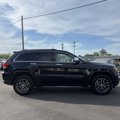 Used 2018 Jeep Grand Cherokee Limited w/ Luxury Group II image 4