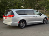 Used 2024 Chrysler Pacifica Limited image 6