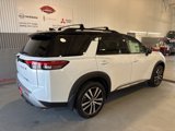 New 2025 Nissan Pathfinder Platinum image 3