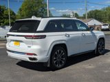 Used 2023 Jeep Grand Cherokee Overland image 3