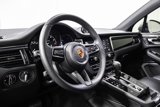 Used 2025 Porsche Macan image 4