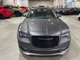 Used 2022 Chrysler 300 Touring L image 2