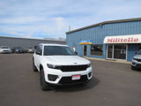 New 2024 Jeep Grand Cherokee Altitude image 4