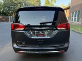 Used 2020 Chrysler Pacifica Touring-L image 6
