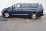 New 2025 Chrysler Pacifica Select image 3