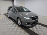 Used 2022 Chrysler Pacifica Touring-L image 2