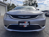 Used 2015 Chrysler 200 Limited w/ Comfort Group image 2