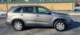 Used 2011 Kia Sorento LX w/ Convenience Pkg image 2