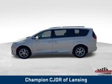 Used 2019 Chrysler Pacifica Touring-L Plus w/ Tire & Wheel Group image 4
