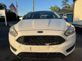 Used 2016 Ford Focus SE image 2