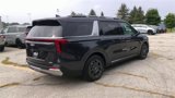 New 2026 Kia Carnival SX image 3