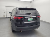 Used 2022 Chevrolet Traverse LS image 6