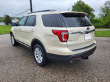 Used 2018 Ford Explorer XLT w/ Equipment Group 202A image 3