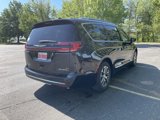 New 2025 Chrysler Pacifica Pinnacle image 6