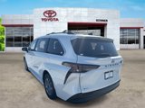 New 2025 Toyota Sienna XLE image 3