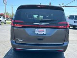 Used 2023 Chrysler Pacifica Touring-L image 6