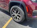 Used 2024 Jeep Grand Cherokee Limited image 3